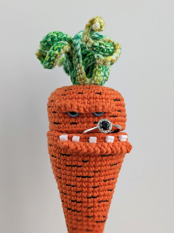Упаковка для кольца вязаная Любовь морковь