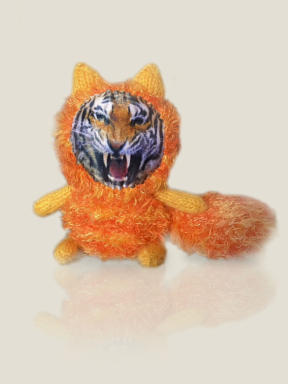 Игрушка котик Не буди во мне зверя (двусторонняя кот/тигр) Для тех, кто балансирует между состояниями "м... Игрушка котик Не буди во мне зверя (двусторонняя кот/тигр)